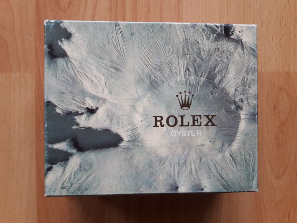 Rolex Moon Crater Karton und Rolex Katalog 70er J. in Hamburg