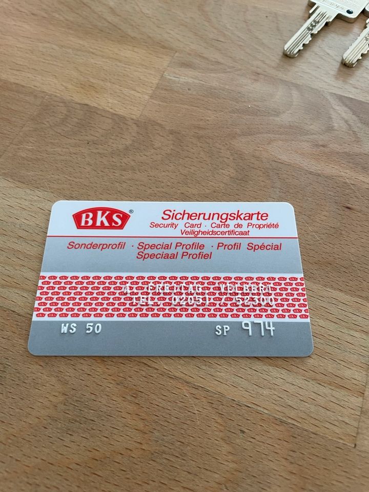 BKS WS 50 2x Zylinder 5 Schlüssel 1x Keycard Schließanlage in Velbert