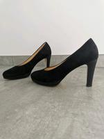 Gabor Pumps / Highheels schwarz Velours mit Glitzer Größe 37 Nordrhein-Westfalen - Wenden Vorschau