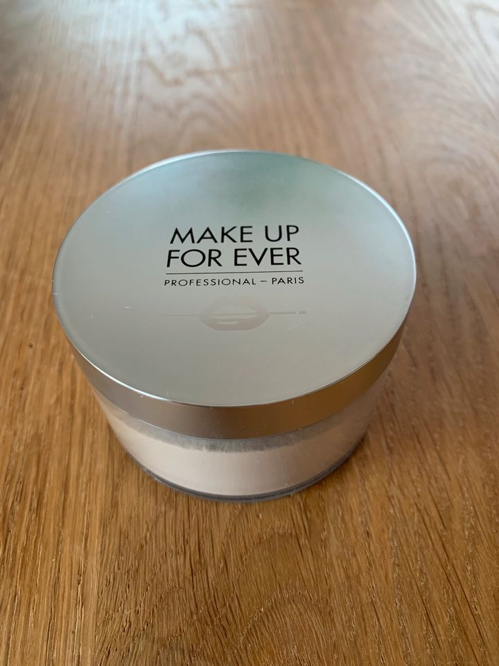 MAKE UP FOR EVER Ultra HD Setting Powder in Neuss