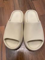 Yeezy Slide 42 eu 8 US Bone Wie Neu Frankfurt am Main - Nieder-Eschbach Vorschau