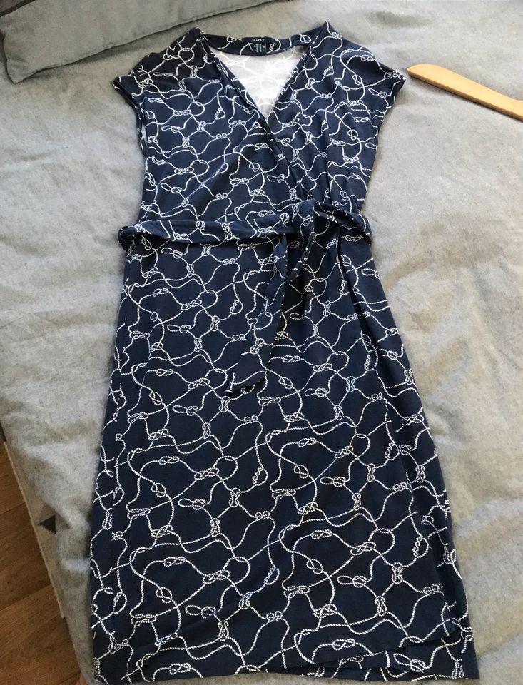 Abendkleid lang, schwarz Gr. 36, hat 220€ gekostet, jetzt 70€ in Wiesbaden