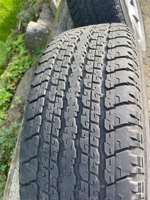 Bridgestone Dueler H/T 840 255/70R18 113S M+S Original Jeep-Felge in Herscheid