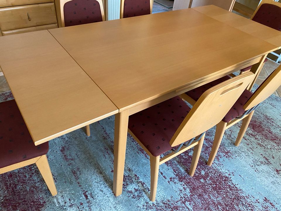 Schöner Tisch mit 6 stabilen Stühlen f.Esszimmer Küche Wohnzimmer in Seligenstadt