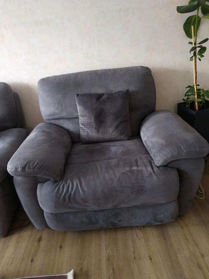 2 Teilige Cauch, Wohnzimmer Couch Sofa in Biedenkopf