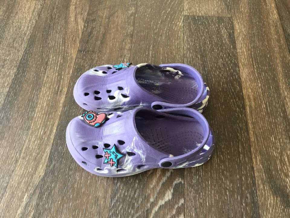 Gr.30/31 Clogs lila Mädchen in Könnern