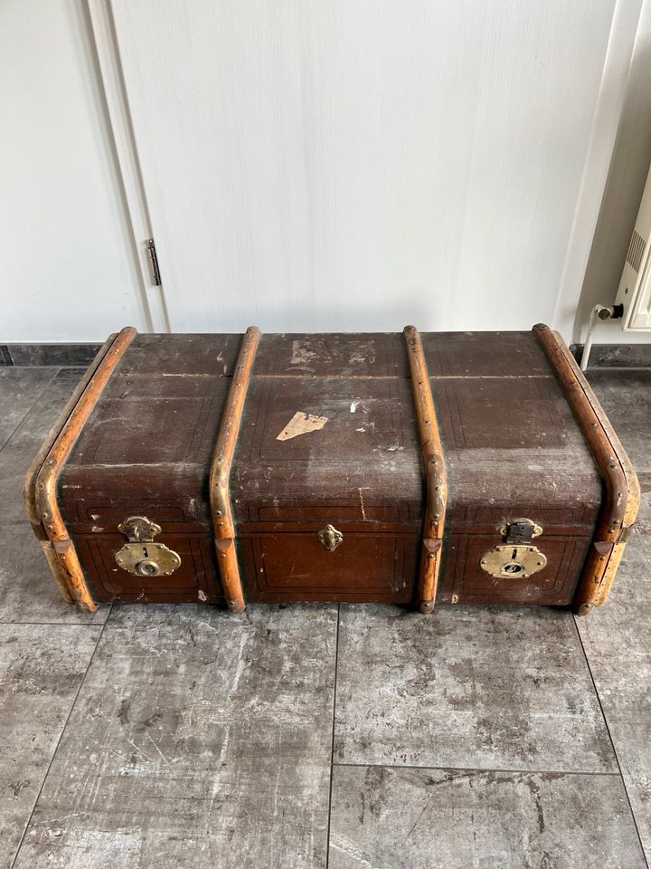 Alter Koffer Couchtisch Antik Alt in Plau am See
