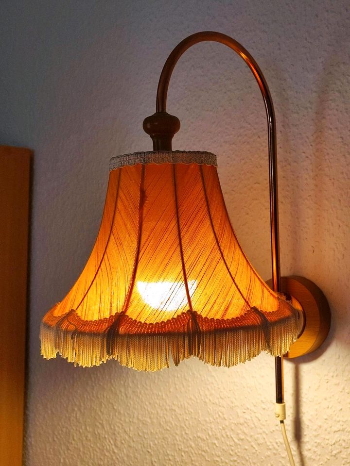60 er Vintage Messing Holz Wandleuchte Wandlampe orange in Altenburg