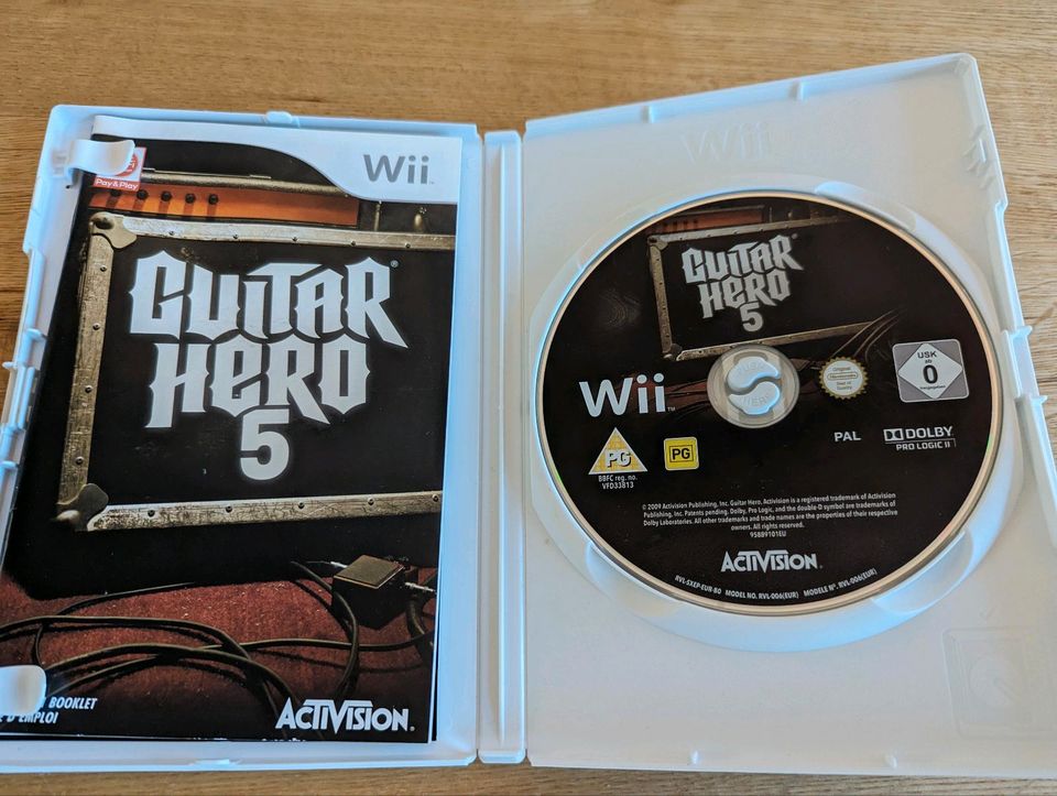 Nintendo Wii Spiel Guitar Hero 5 inkl Versand in Aschheim