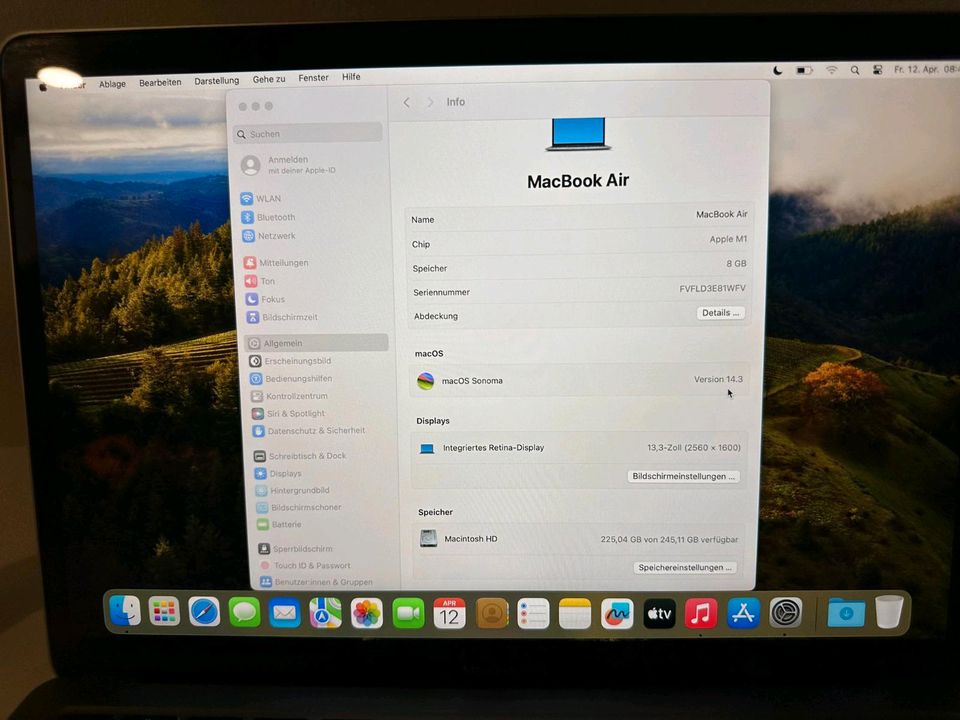 Apple Macbook air 13 in Moers