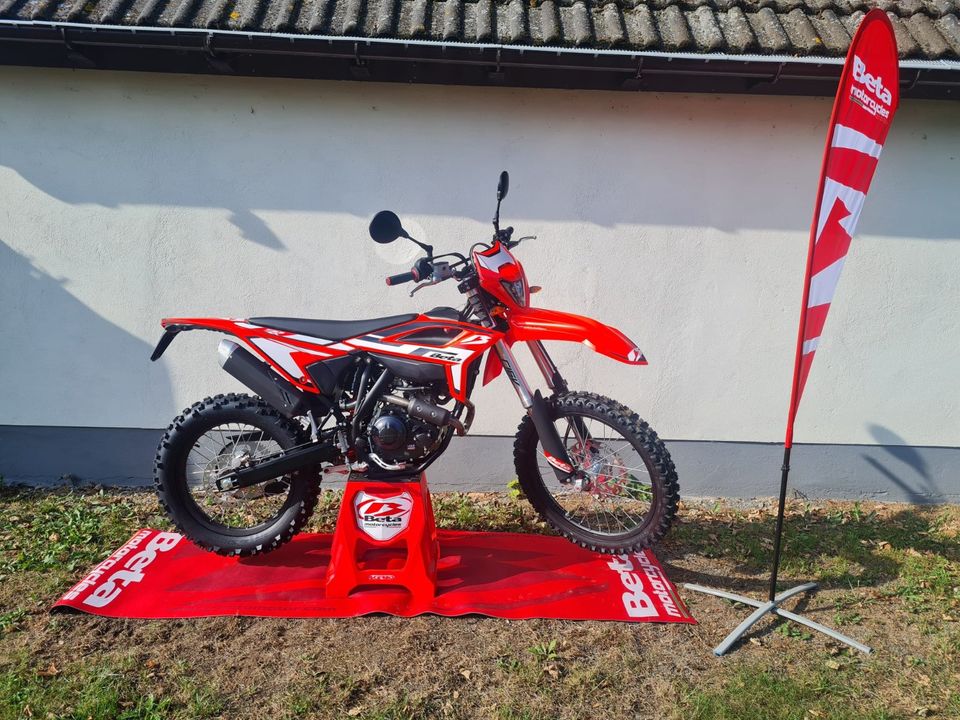 Beta 125 T 4T MY2023 RED Frisch eingetroffen in Mildenau