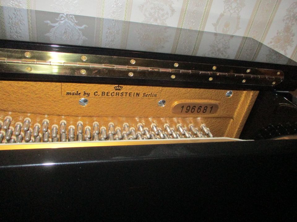 Piano/Klavier - Made by C. Bechstein, Berlin - perfekter Zustand in Kirkel