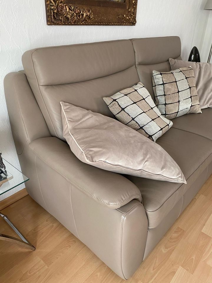 2x Ledersofas Creme in Laatzen