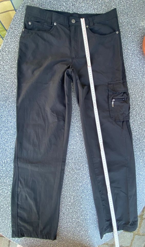 Leichte Cargo-Hose, Herren, Größe 48, schwarz in Berlin