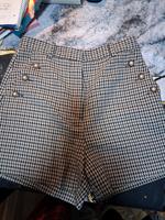 **schöne Shorts von Zara Gr.L top Zustand ** Brandenburg - Seelow Vorschau