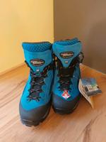Meindl Berg-Wanderschuhe Klasse B blau Gr.44 Neu Sachsen - Gornau Vorschau