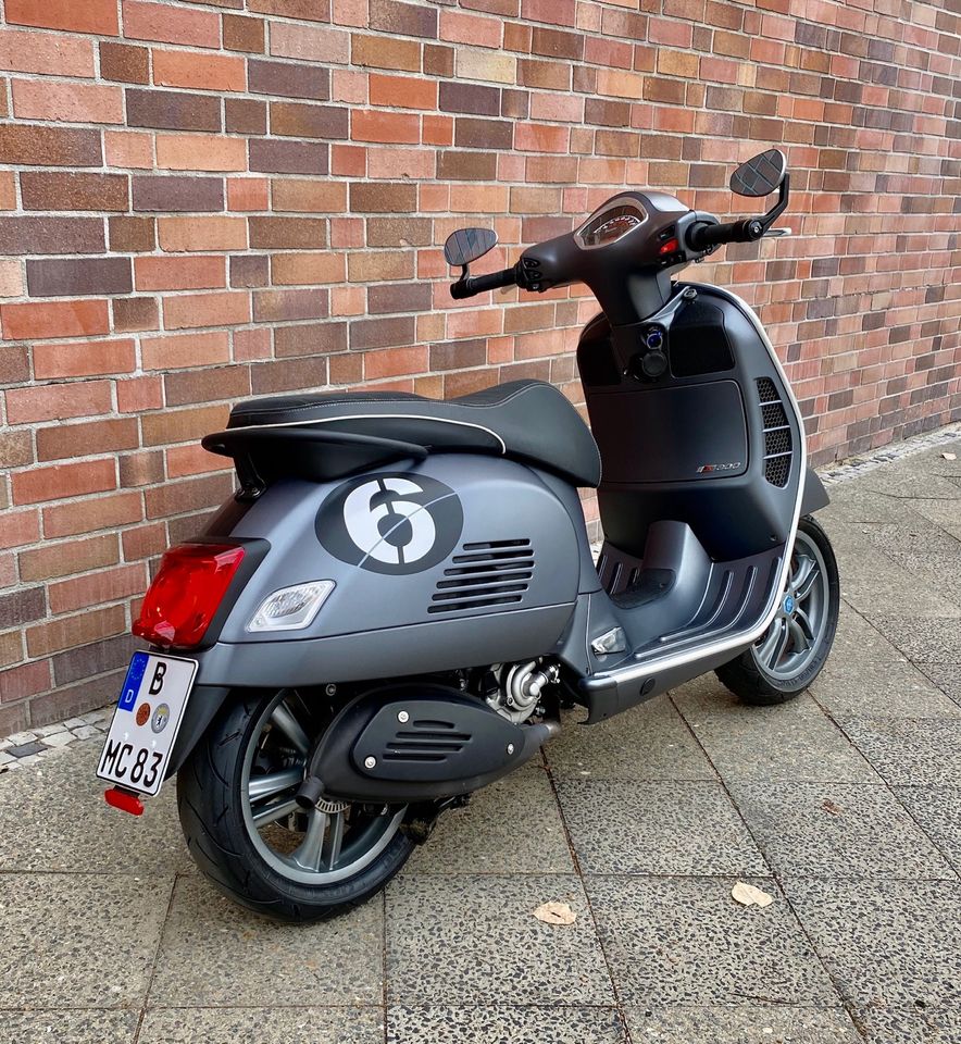 Unikat: Vespa GTS 300 hpe Supersport in Berlin