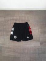 FC Bayern München Shorts Adidas  Sehr guter Zustand! 140 Baden-Württemberg - Aalen Vorschau