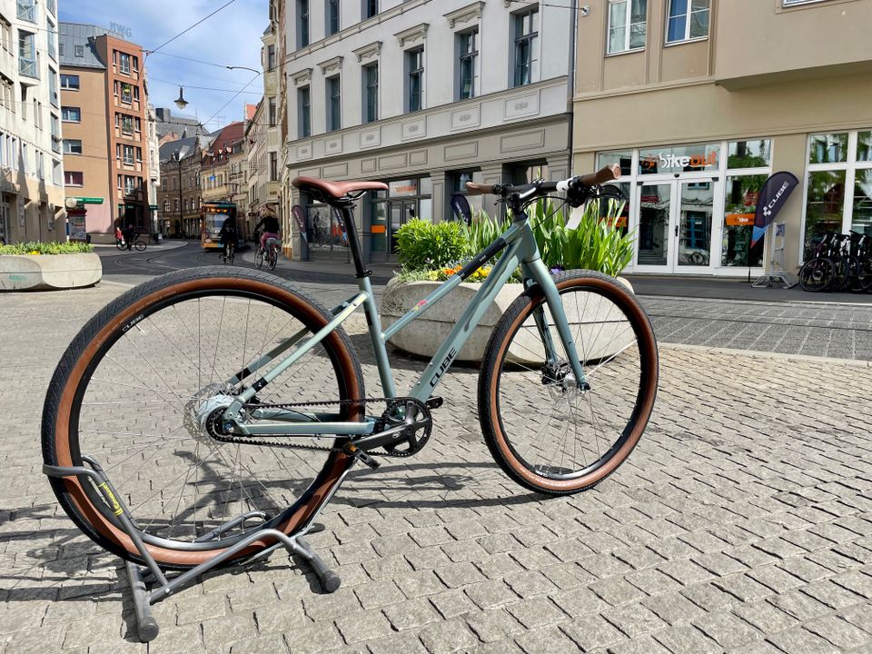 Cube Hyde Pro 2023 Urban Bike NEU in Halle