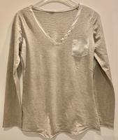 Sportliches T Shirt V Ausschnitt mit Satin Einfassung beige 40 M Niedersachsen - Boffzen Vorschau