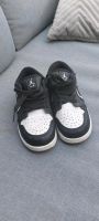 Nike dunk low panda kinder schuhe gr 29 Nordrhein-Westfalen - Oer-Erkenschwick Vorschau