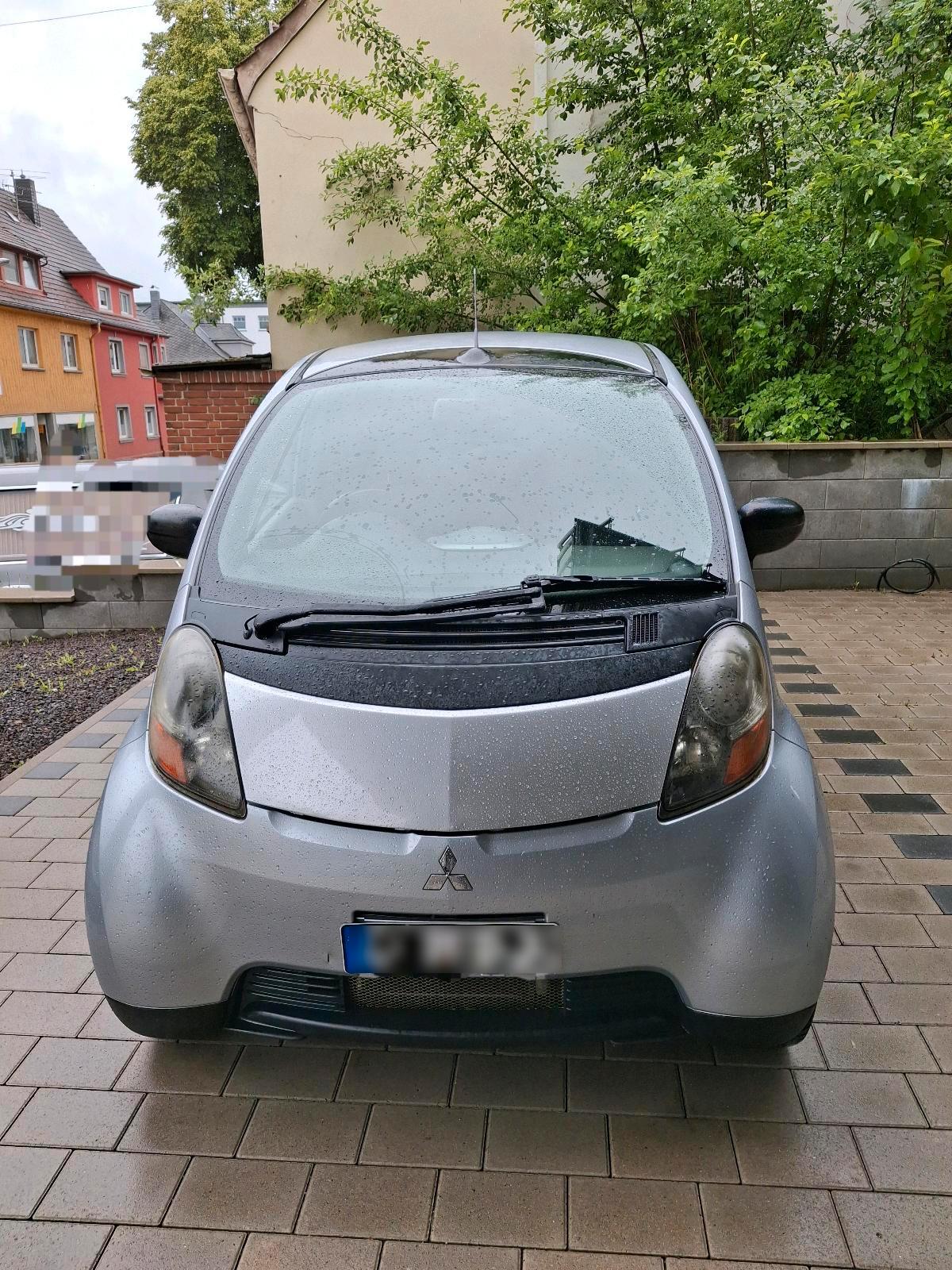 Abbildung des Autos Mitsubishi I Rechtslenke…