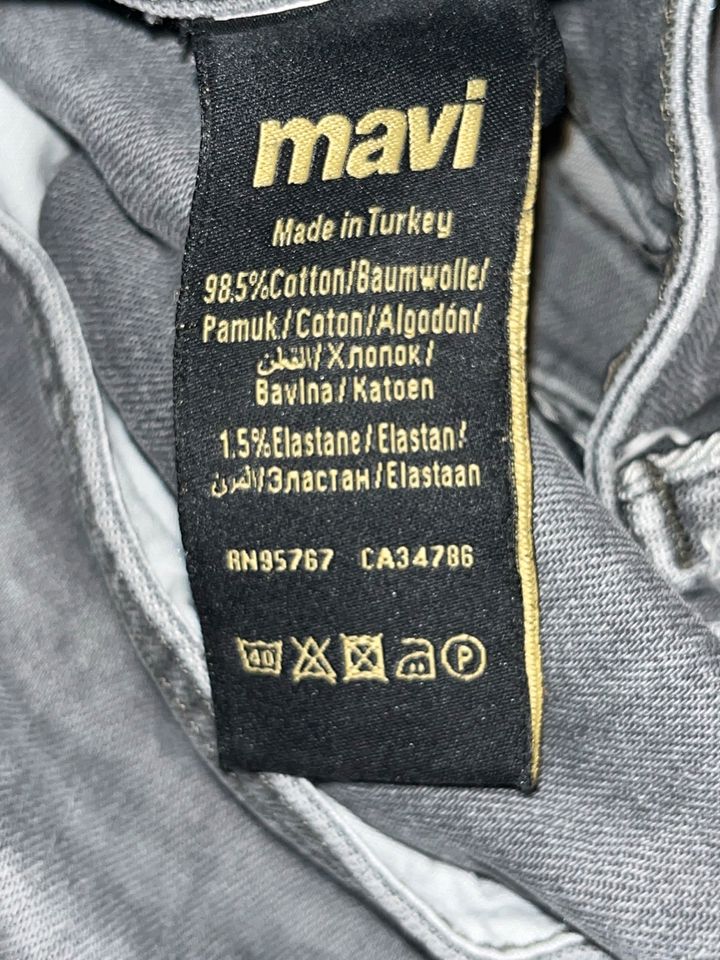 Mavi Jeans 98,5% Baumwolle Grau in Berlin