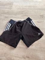 Adidas Sporthose. Gr. 34 Sachsen - Riesa Vorschau