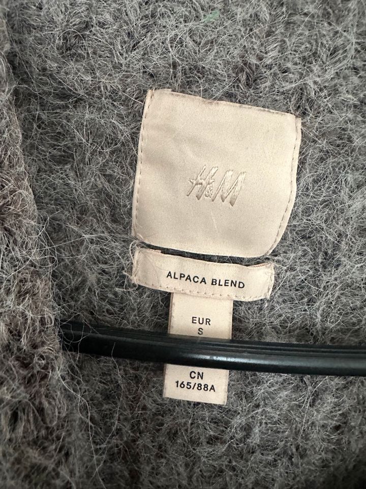 H&M Cardigan Alpaca Wolle S 36 Grau Strickjacke Pullover in Berlin