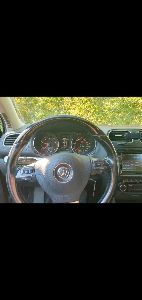 VW Golf 6 1,4 automatik 160 PS Benzin in Berlin