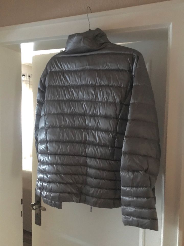 Beaumont Steppjacke Silber gr. 46 wie Neu in Bonn