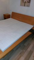 Doppelbett Buche massiv mit Granitplatten+2 Nachtkästchen Baden-Württemberg - Remshalden Vorschau