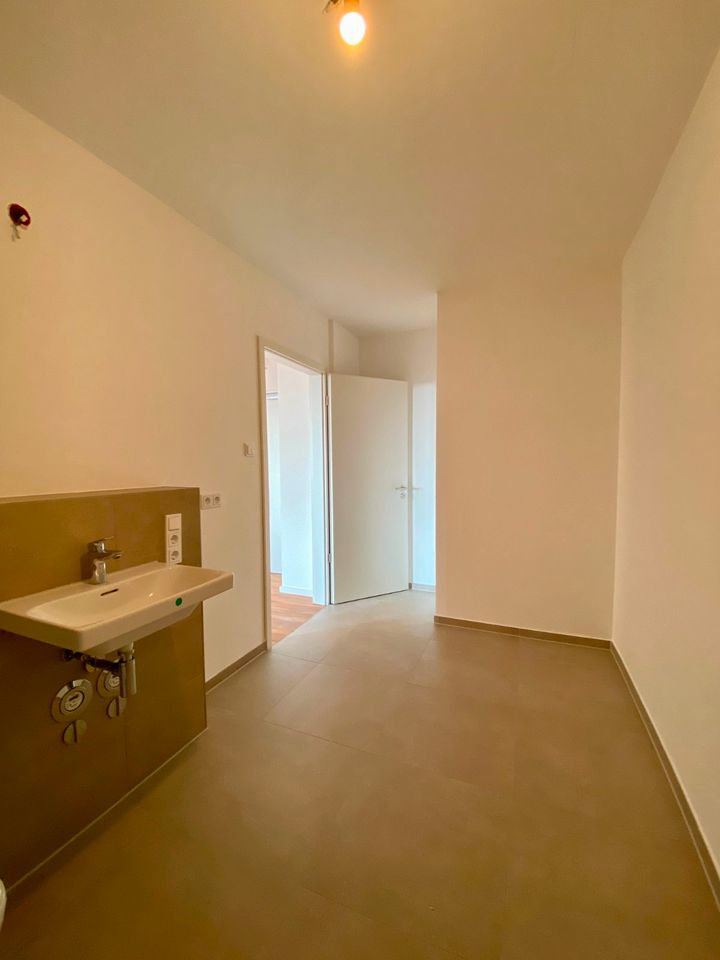 Exklusive 1-Zimmer Neubau Wohnung mit EBK in Frankfurt am Main