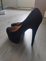 High Heels Duisburg - Homberg/Ruhrort/Baerl Vorschau