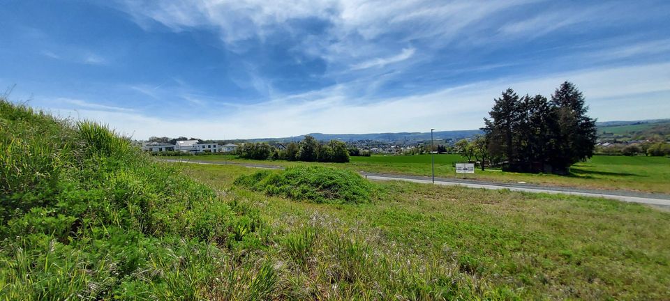 Grundstück mit traumhafter Aussicht in WZHermannstein in Hessen