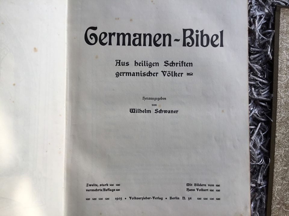 2 Bücher - Die Germanen - Bibel von 1905 u. 1910 in Querfurt