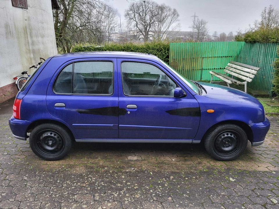 Nissan Micra K11 in Bevern