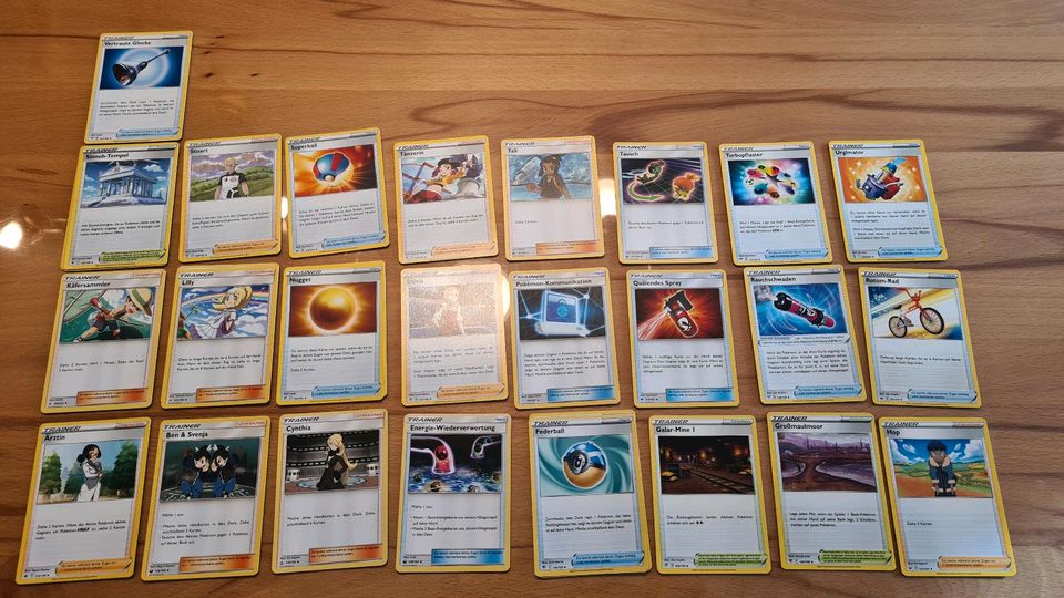 Pokemon Karten 10er Pack + 5 Trainerkarten in Taufkirchen