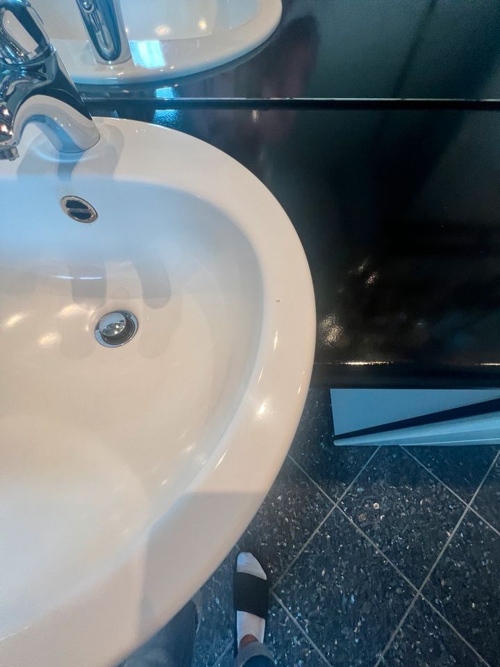 Waschtisch Spiegel Badmöbel Alape Privé System in Jülich