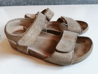 Sandalen Mädchen gold NEXT Größe 28 München - Schwabing-West Vorschau