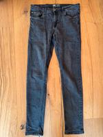 FSBN Jeans Skinny Fit Größe 33/34 Hessen - Liederbach Vorschau