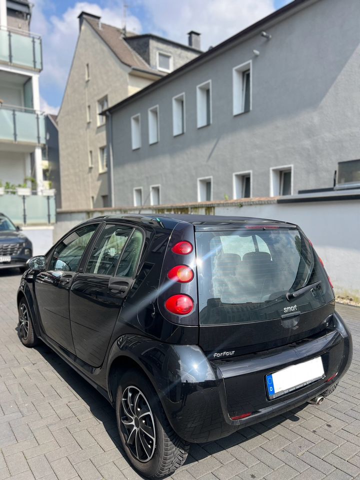 Smart ForFour 1 Hand/106.000Km in Solingen