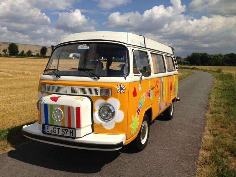 VW Bus T2 Camper für eine Nacht mieten in Bochum