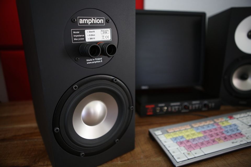 Amphion One 18 Studiomonitore + Kabel in Hannover