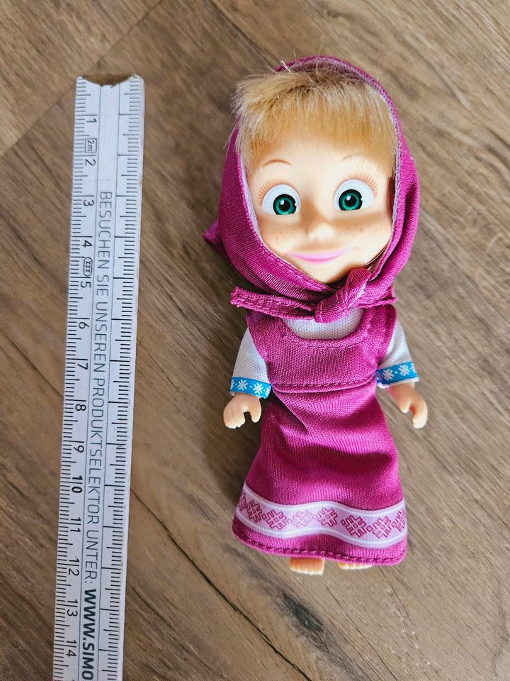 Mascha und der Bär Puppe ca 12 cm in Hamburg