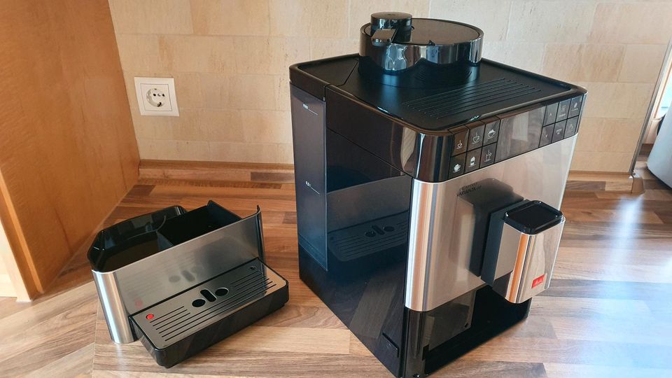 Melitta Varianza CSP Edelstahl Kaffeevollautomat neuwertig in Eitting