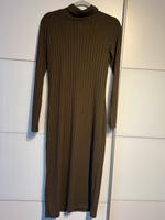 Maxikleid von H&M Größe M grün Hessen - Schwalmstadt Vorschau