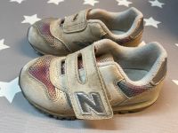 Tolle New Balance Sportschuhe Hallenschuhe Mädchen Gr. 25 Bayern - Dasing Vorschau