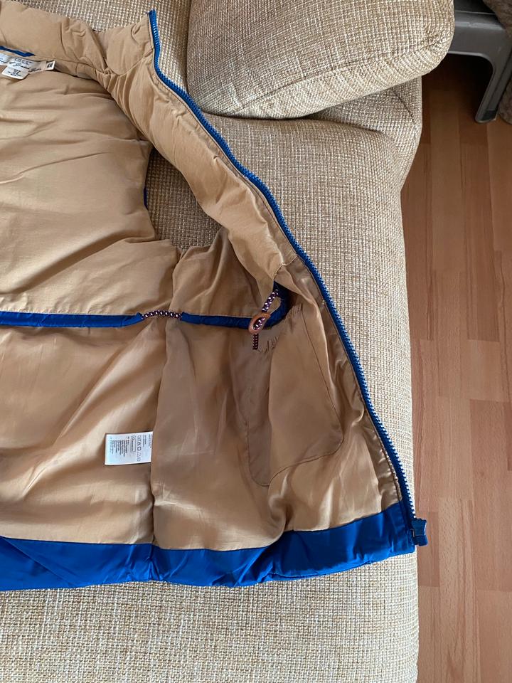 Super schicke neuwertige Herren H&M dicke Weste Gr M in Lübeck