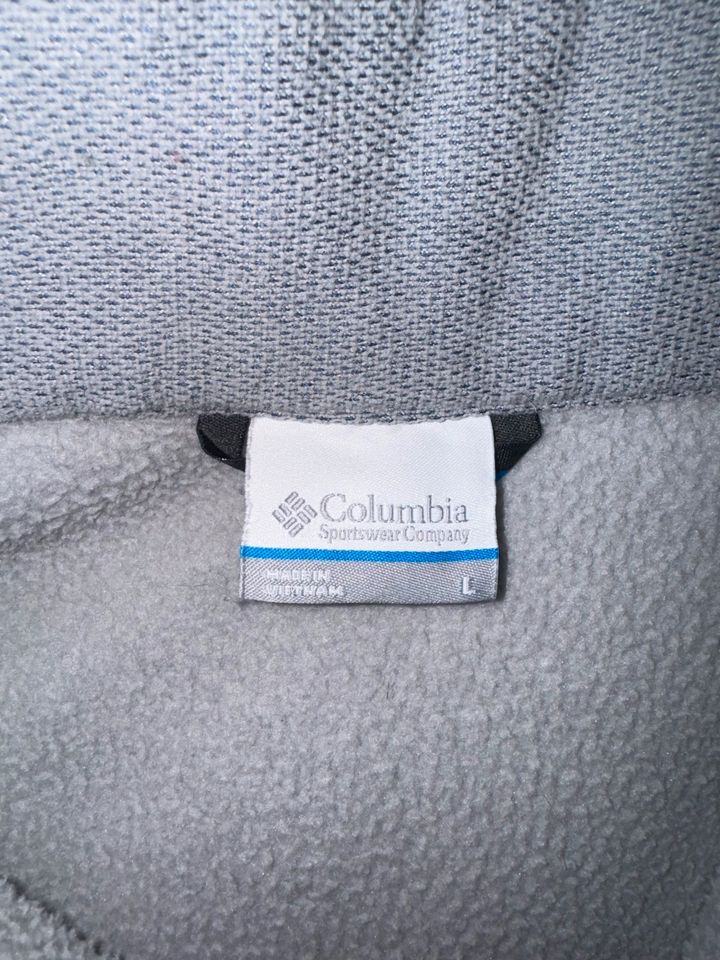 Columbia Fließjacke in L in Köln